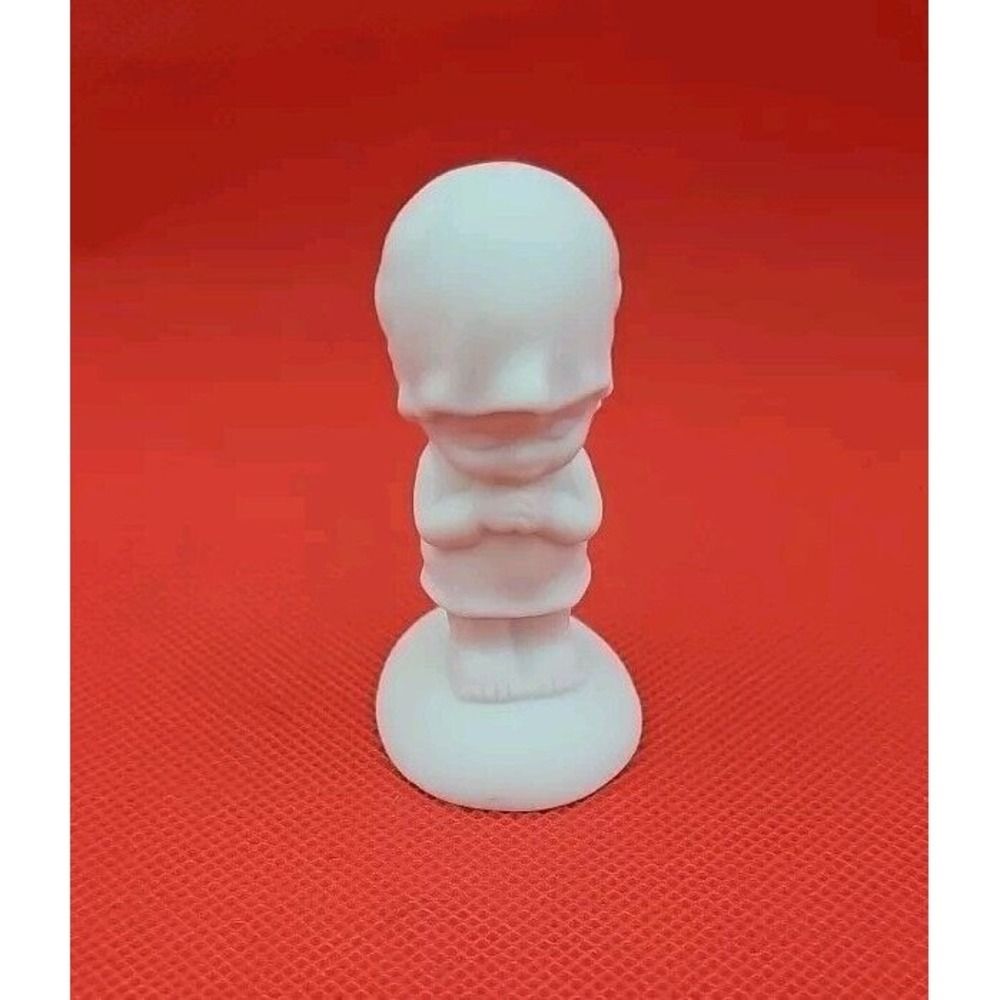 Vintage 1975 Hallmark Little‎ Gallery Porcelain Bisque Praying Angel  Figurine